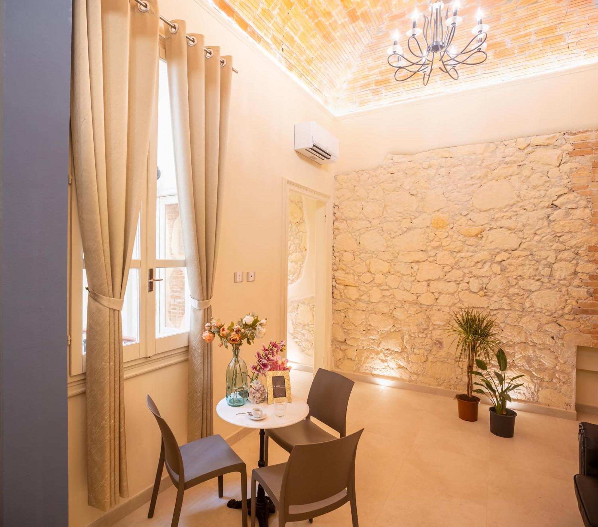 Magnini Rooms Cagliari Eksteriør billede